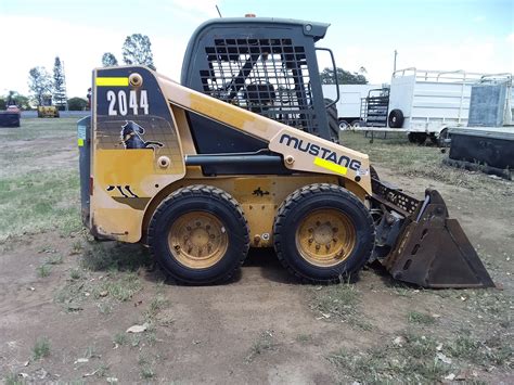 mustang 2044 skid steer specs|mustang 2044 spec.